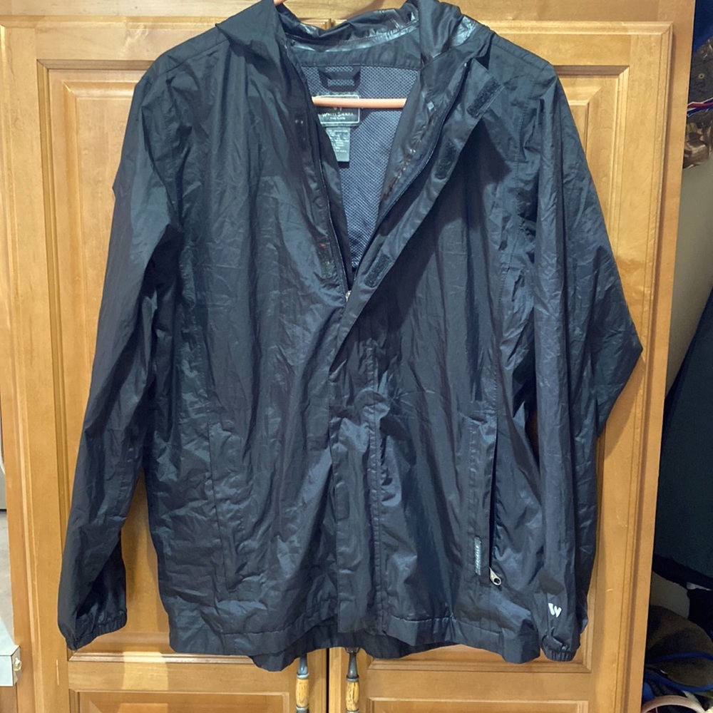 XL Boys rain jacket/packable